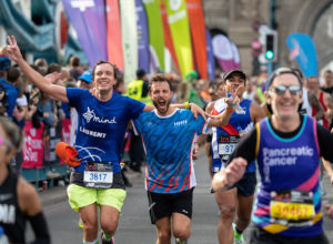 Runners cross Tower Bridge. The TCS London Marathon on Sunday 2nd October 2022. Photo: Jed Leicester for London Marathon Events For further information: media@londonmarathonevents.co.uk